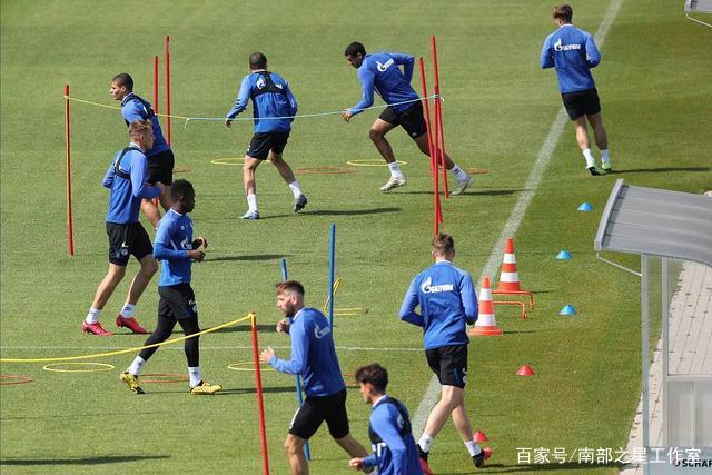 美媒评历届世界杯排名：2002世界杯韩国奇迹因裁判偏袒